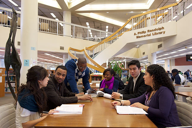 students at table in BMCC Library